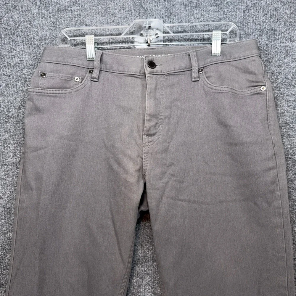 Banana Republic Traveler Pants Mens 33x32 Gray Slim Fit Stretch Chino Casual